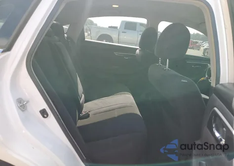 2013 Nissan Altima 2.5 z USA, uszkodzony, nr VIN 1N4AL3AP9DC262098